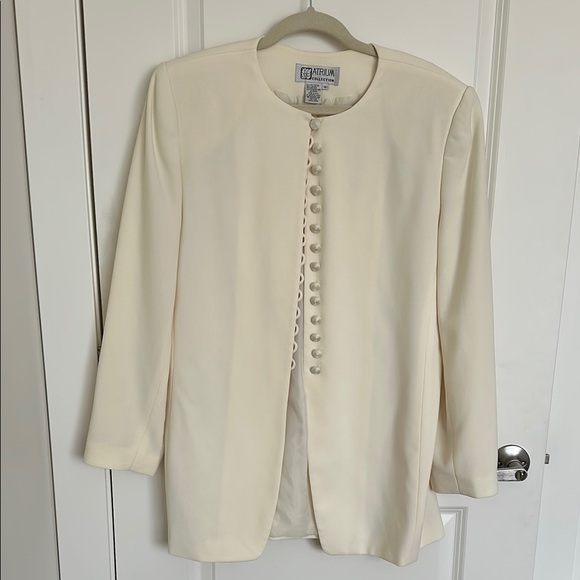 Atrium Collection Cream Button-Up Women's Jacket - Picture 1 of 7